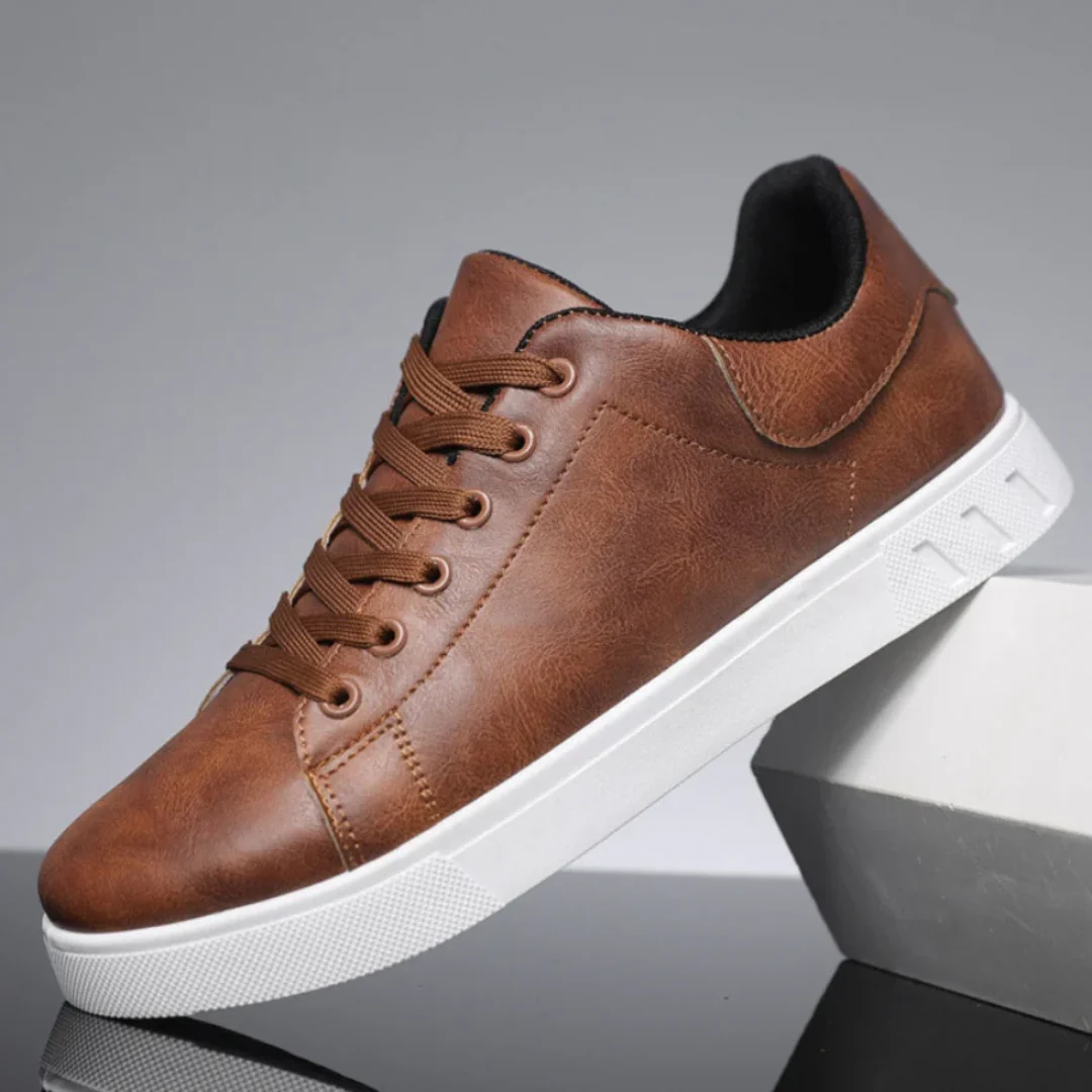 Sneakers uomo casual – effetto pelle con suola bianca antiscivolo